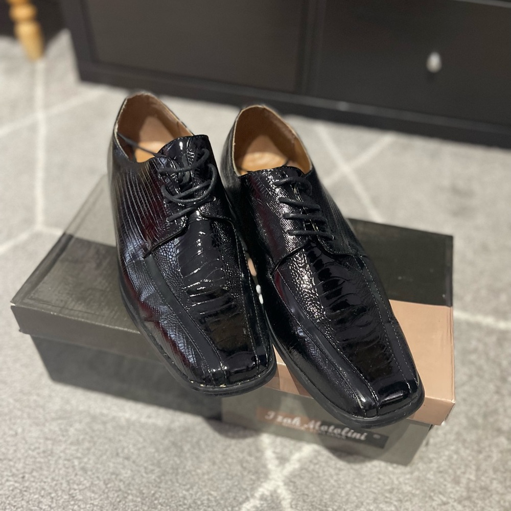 Men's Black Dress Shoes